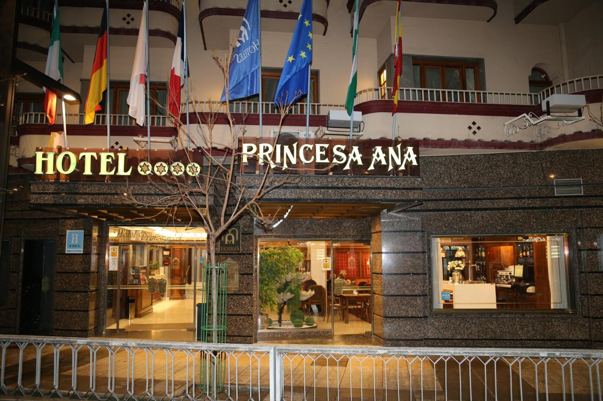 Princesa Ana Granada Bagian luar foto